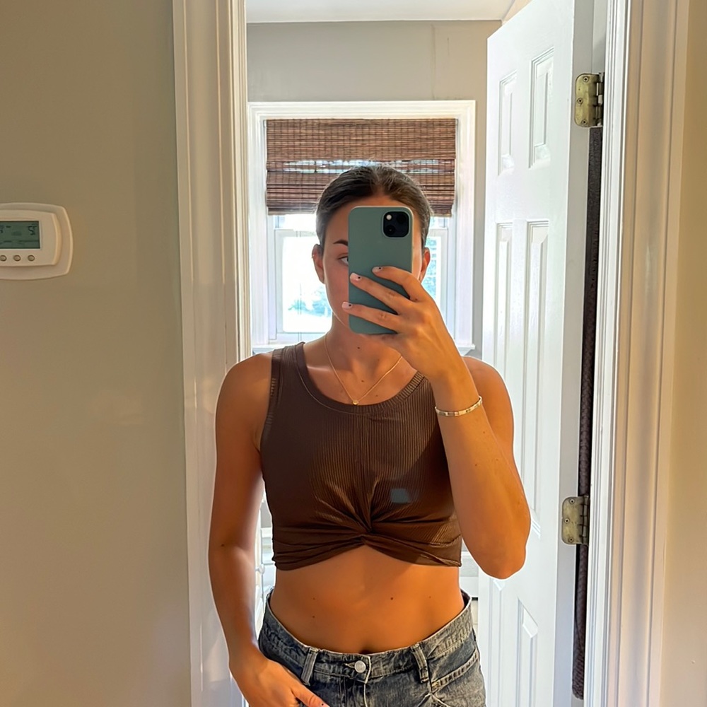 Aerie top